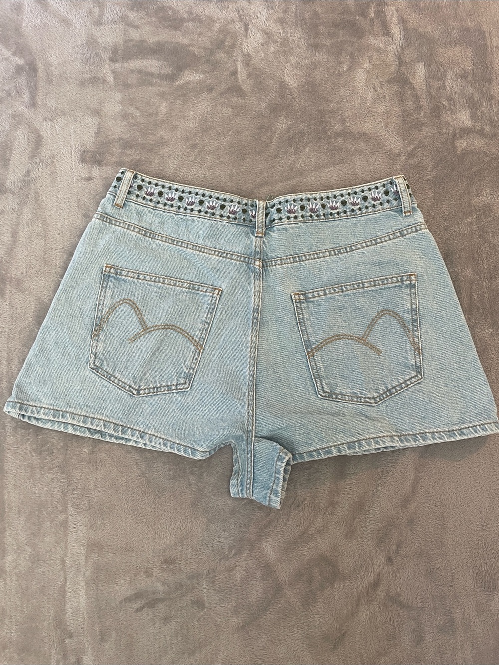 FARM Rio Light Blue Denim Shorts with Multicolor Floral Embroidery Size 31 NWT - Picture 7 of 9